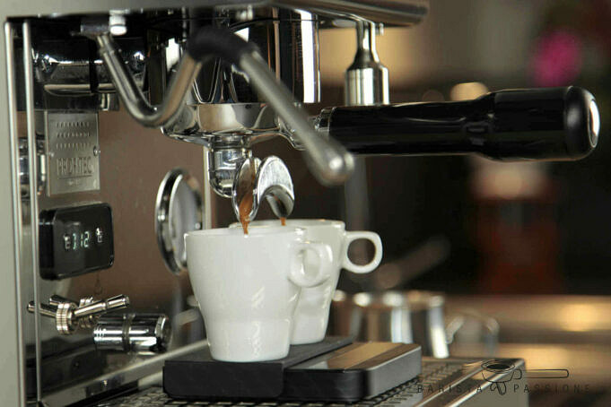So Verwenden Sie Eine Espressomaschine In 6 Einfachen Schritten